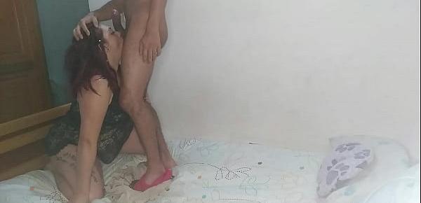  I sit on my uncle&039;s bed without underwear to seduce him and my uncle ends up sinning with my pussy and gives me a rich fuck without a condom with actor Juan Cock